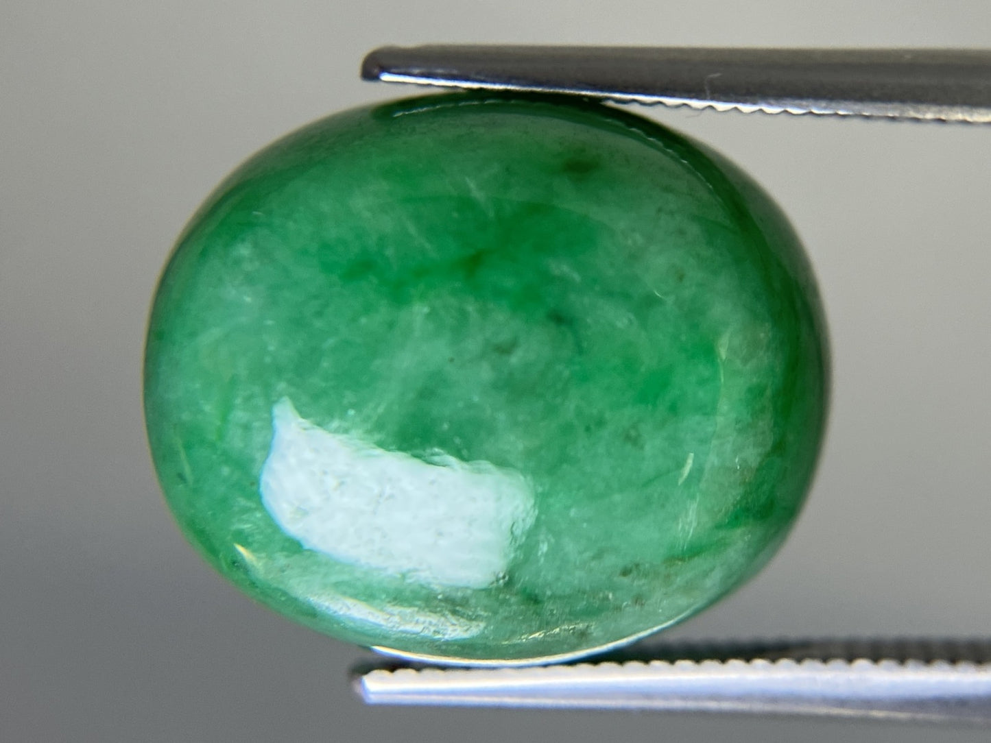 ひすい（ヒスイ 翡翠） 天然 17.898ct 宝石ソーティング付き 16.1㎜×13.8㎜×7.4㎜ ルース（ 裸石 ） 8284YY