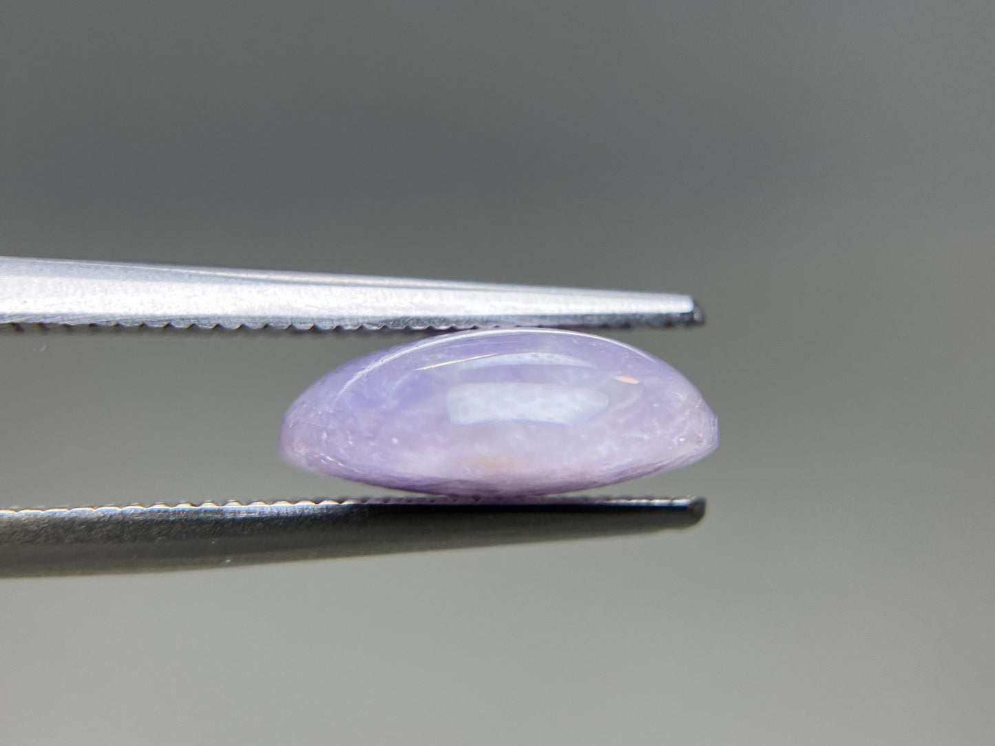 ひすい（ヒスイ 翡翠） 天然 4.318ct 宝石ソーティング付き 11.6㎜×9.5㎜×4.4㎜ ルース（ 裸石 ） 7762YY