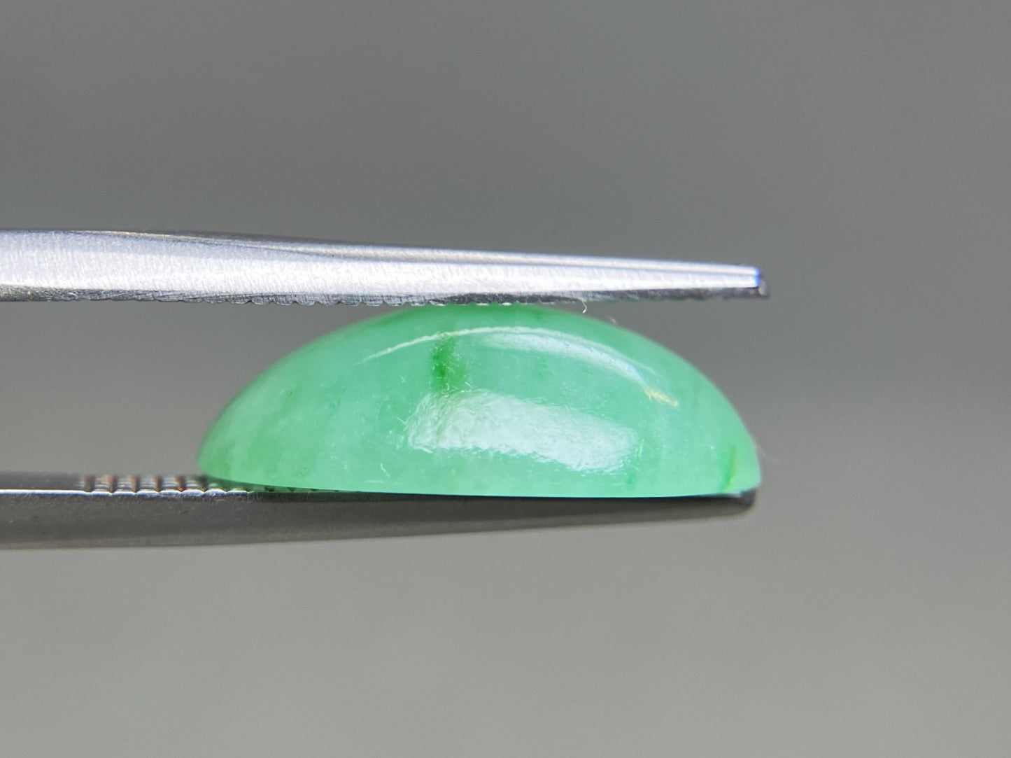 ひすい（ヒスイ 翡翠） 天然 7.190ct 宝石ソーティング付き 15.7㎜×10.5㎜×4.9㎜ ルース（ 裸石 ） 7871YY