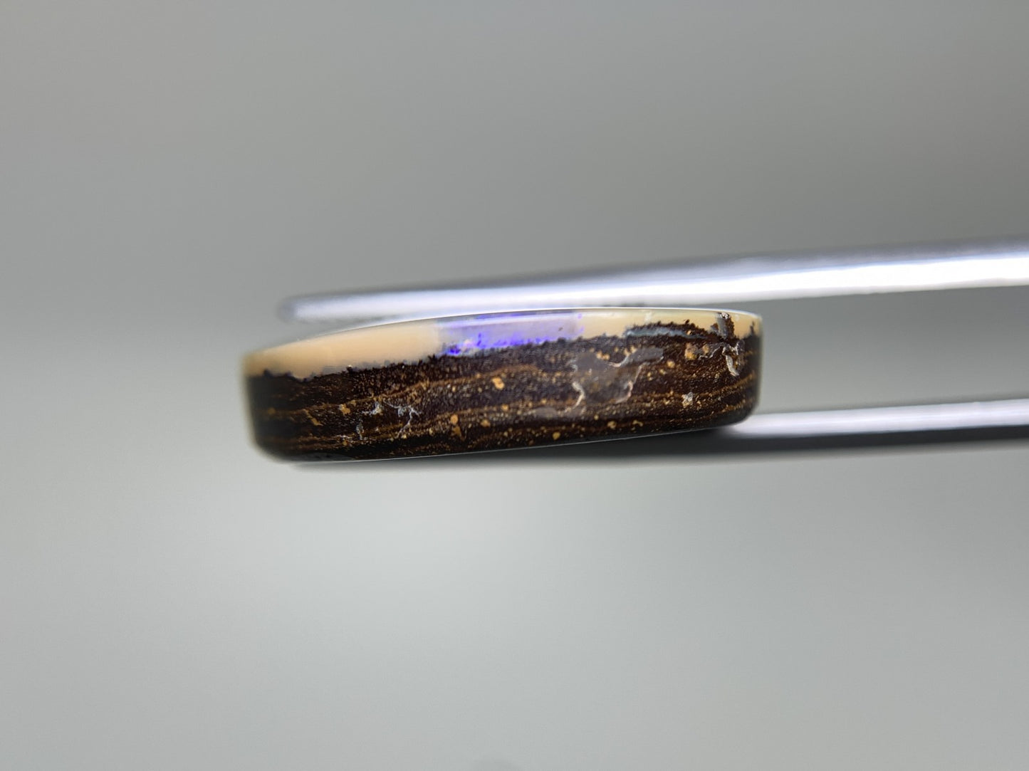 ボルダーオパール 天然 37.466ct 宝石ソーティング付き 28.5㎜×22.0㎜×5.9㎜ ルース（ 裸石 ） 8196Y
