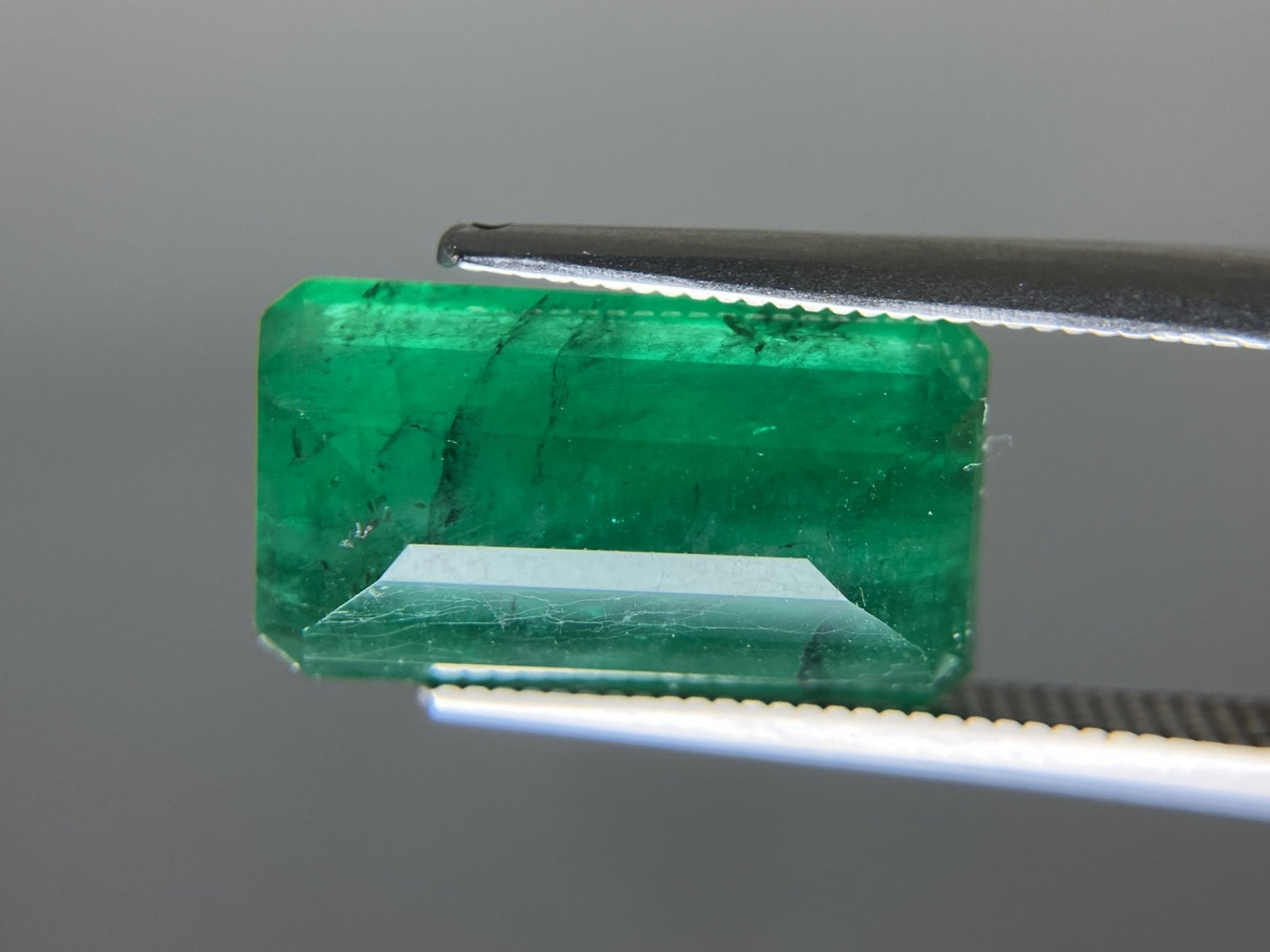 エメラルド 天然 6.810ct 中央宝石ソーティング付き 15.55㎜×8.84㎜×5.73㎜ 天然 ルース（ 裸石 ） 5191YY