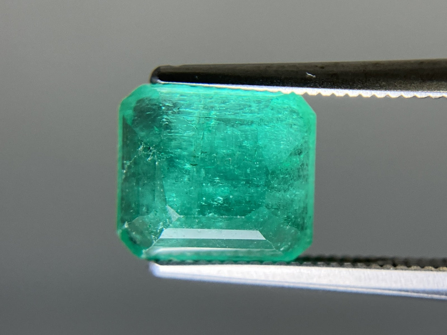 エメラルド 天然 3.035ct 中央宝石ソーティング付き 9.01㎜×7.99㎜×5.08㎜ 天然 ルース（ 裸石 ） 5245YY