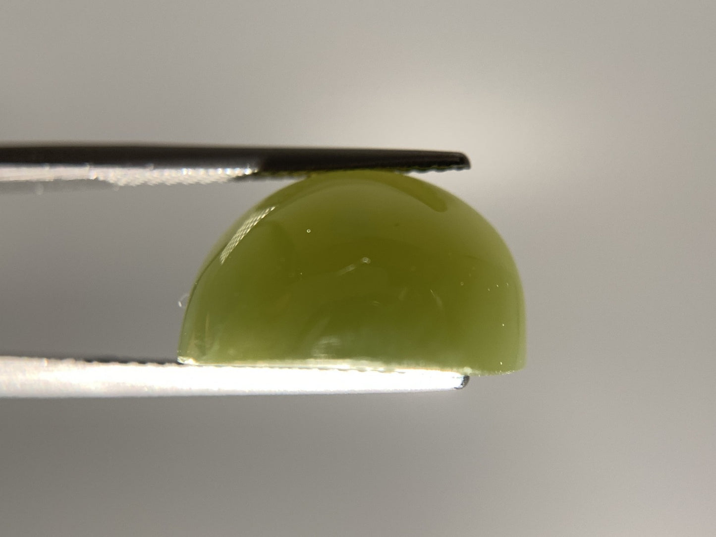 ネフライトキャッツアイ 天然 14.569ct 宝石ソーティング付き 14.9㎜×13.8㎜×8.7㎜ ルース（ 裸石 ） 8258Y