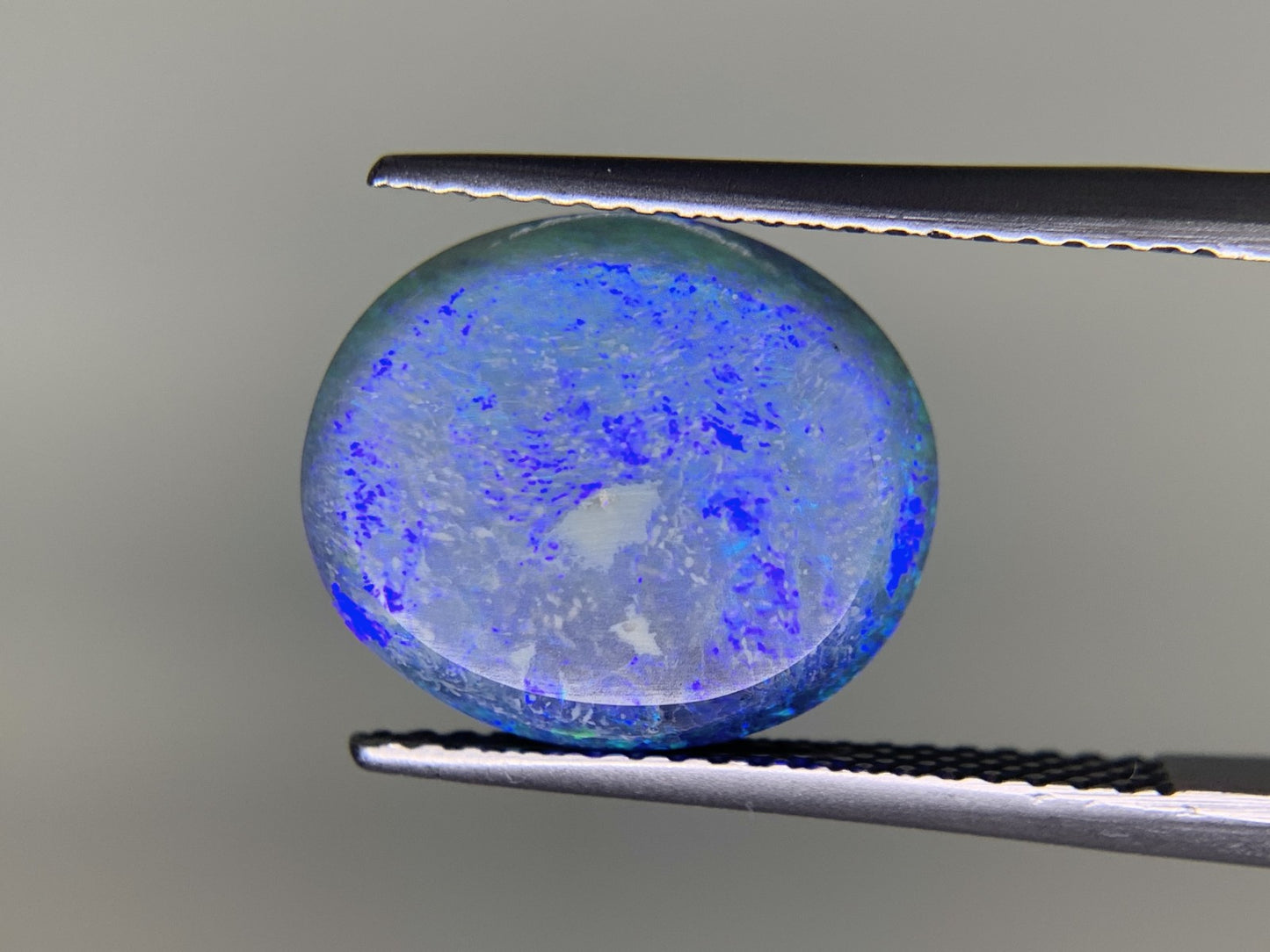 ブラックオパール 4.588ct 宝石ソーティング付き  13.2㎜×11.2㎜×5.0㎜  ルース（ 裸石 ） 3234Y