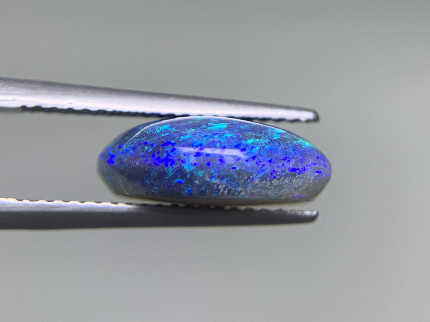 ブラックオパール 4.588ct 宝石ソーティング付き  13.2㎜×11.2㎜×5.0㎜  ルース（ 裸石 ） 3234Y