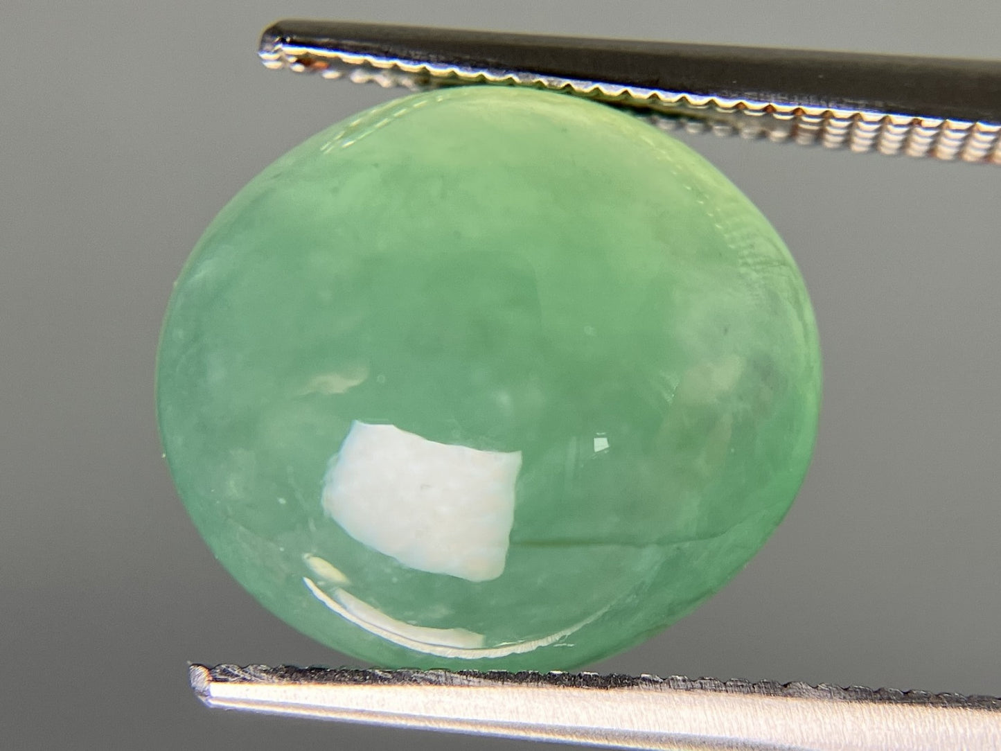 ひすい（ヒスイ 翡翠） 天然 9.334ct 宝石ソーティング付き 13.8㎜×12.5㎜×6.3㎜ ルース（ 裸石 ） 8053YY