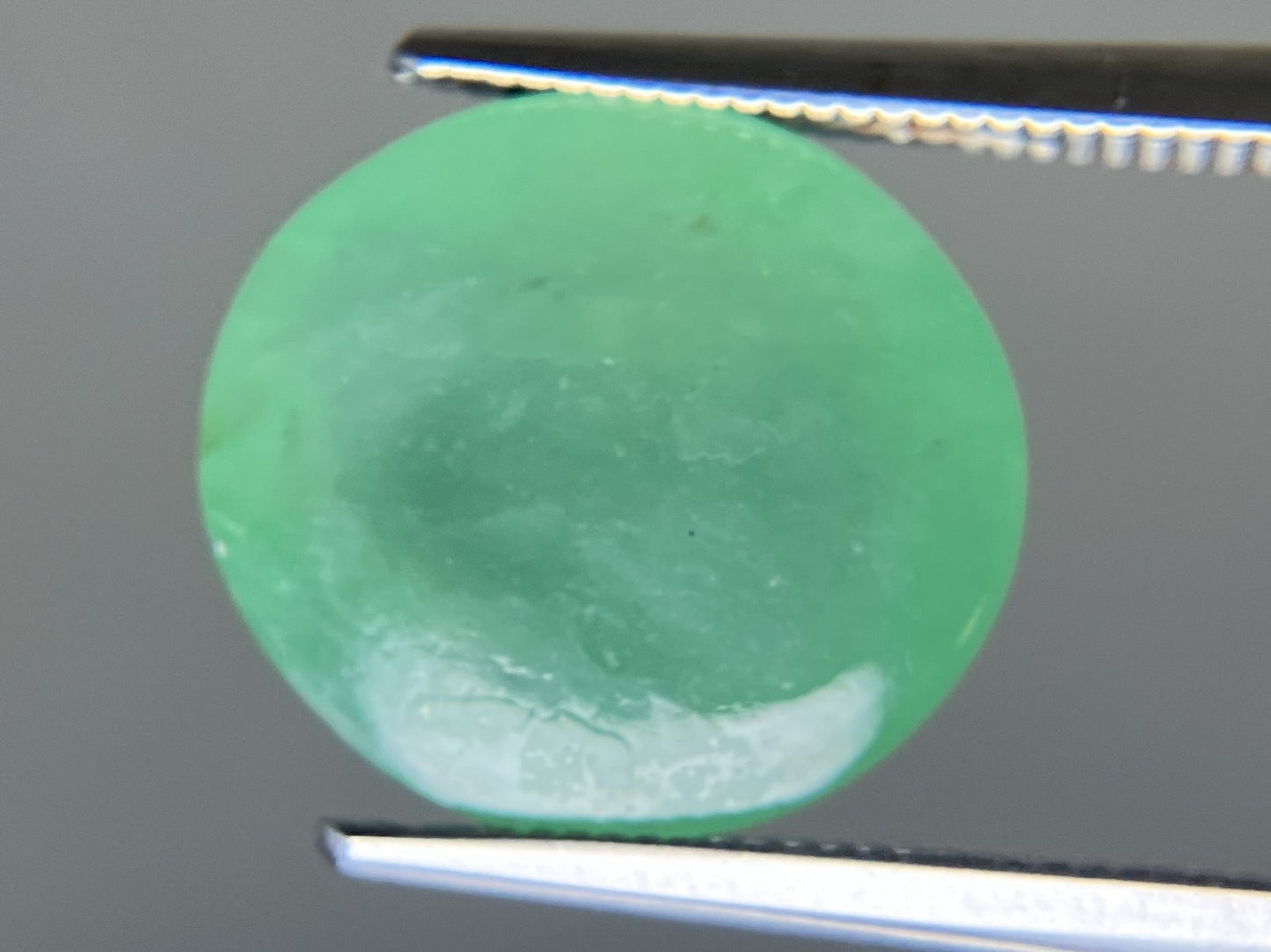 ひすい（ヒスイ 翡翠） 天然 9.334ct 宝石ソーティング付き 13.8㎜×12.5㎜×6.3㎜ ルース（ 裸石 ） 8053YY