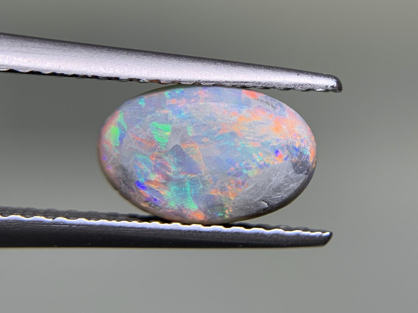 ブラックオパール 1.195ct 宝石ソーティング付き  9.1㎜×5.9㎜×3.5㎜  ルース（ 裸石 ） 3165Y