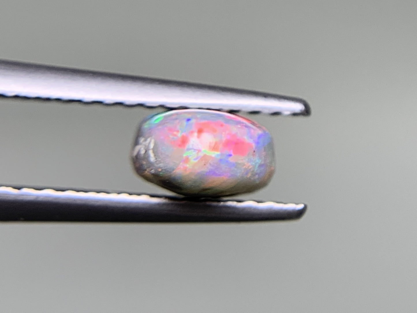 ブラックオパール 1.195ct 宝石ソーティング付き  9.1㎜×5.9㎜×3.5㎜  ルース（ 裸石 ） 3165Y
