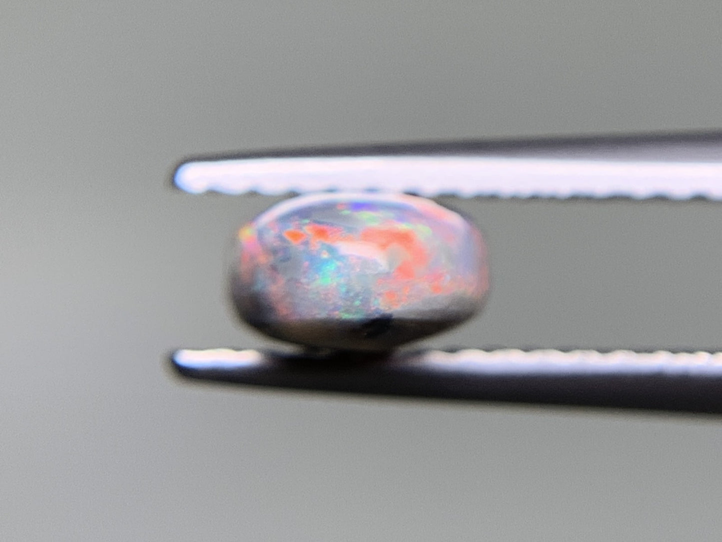 ブラックオパール 1.195ct 宝石ソーティング付き  9.1㎜×5.9㎜×3.5㎜  ルース（ 裸石 ） 3165Y