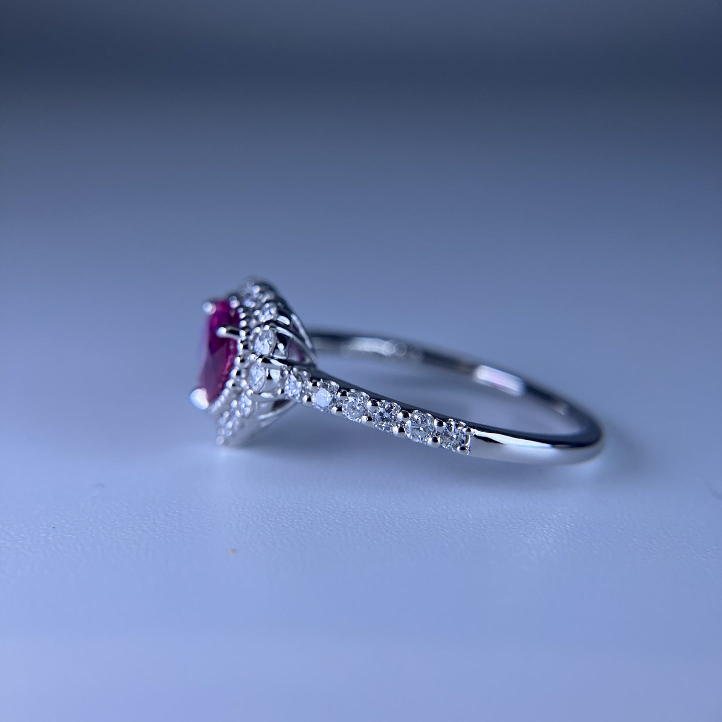 サファイア 1.04ct 非加熱 No heat GIA鑑別書 D0.35ct PT900 4.3g 指輪 （JP12号） サイズ直し無料 8429K