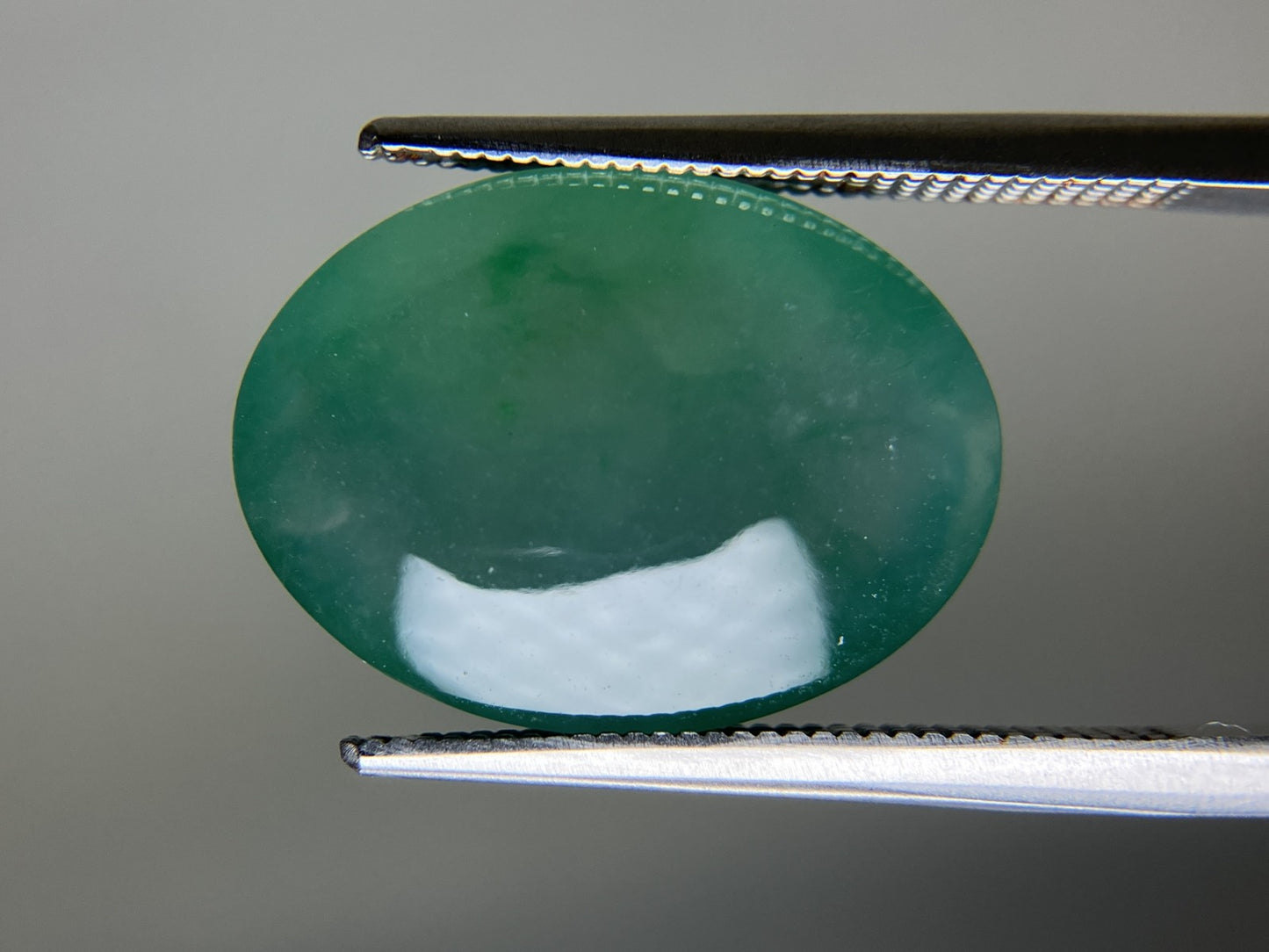 ヒスイ 翡翠 天然 14.805ct 宝石ソーティング付き 17.6㎜×13.0㎜×7.3㎜ 天然 ルース（ 裸石 ） 5243YY
