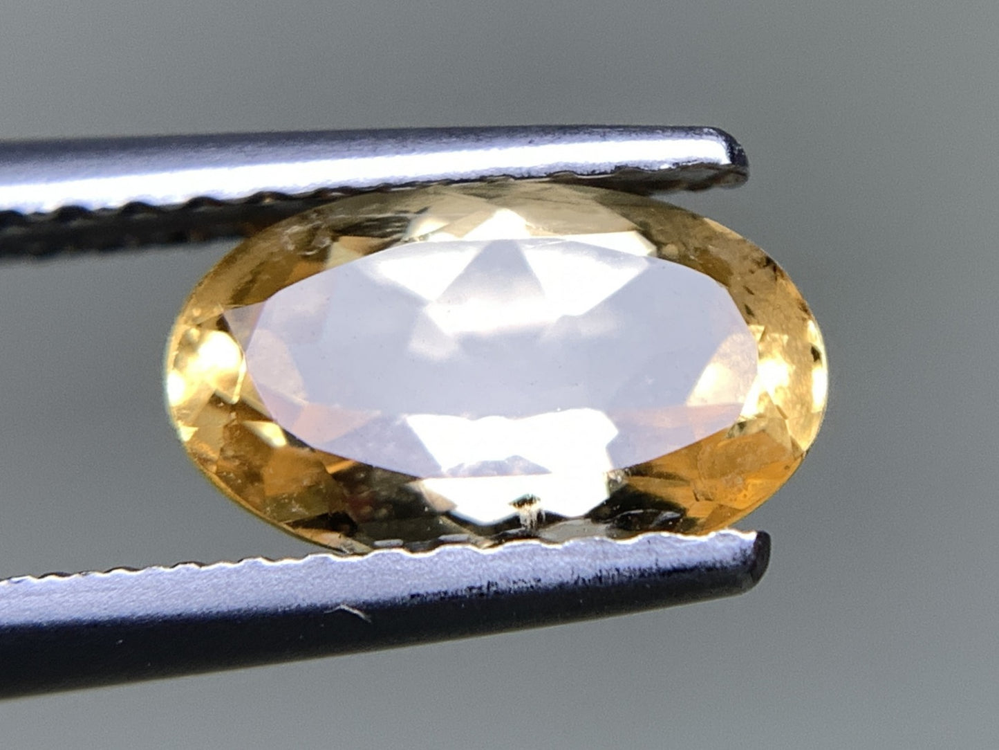 インペリアルトパーズ 天然 1.280ct 宝石ソーティング付き 8.5㎜×5.3㎜×3.5㎜ ルース（ 裸石 ） 5336Y