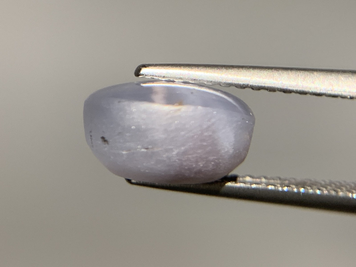 スターサファイア 天然 4.030ct 宝石ソーティング付き 9.4㎜×6.8㎜×5.2㎜ ルース（ 裸石 ） 6352Y