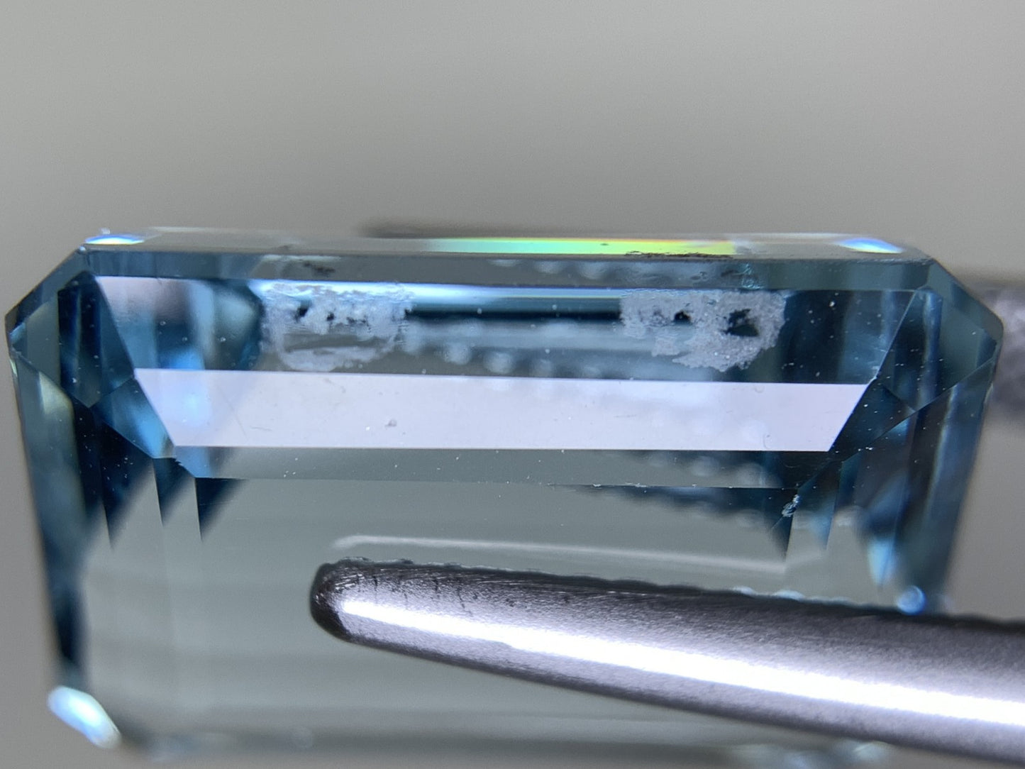 アクアマリン 天然 12.124ct 宝石ソーティング付き 16.0㎜×12.2㎜×8.1㎜ ルース（ 裸石 ） 7104Y