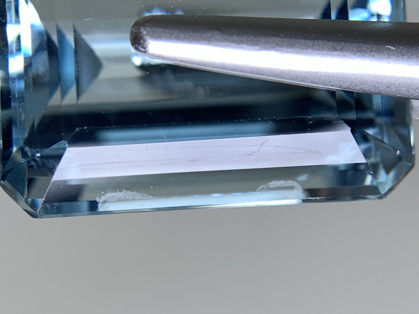 アクアマリン 天然 12.124ct 宝石ソーティング付き 16.0㎜×12.2㎜×8.1㎜ ルース（ 裸石 ） 7104Y