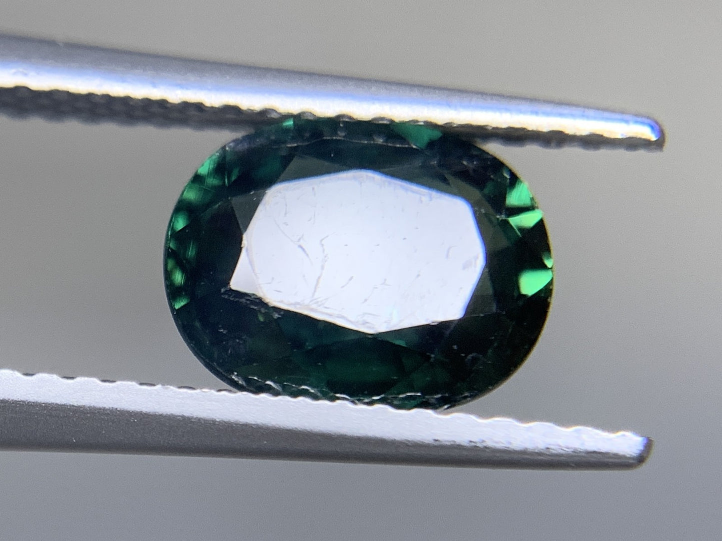 サファイア 2.289ct 宝石ソーティング付き 8.6㎜×6.9㎜×3.9㎜　 ルース（ 裸石 ） 2006Y
