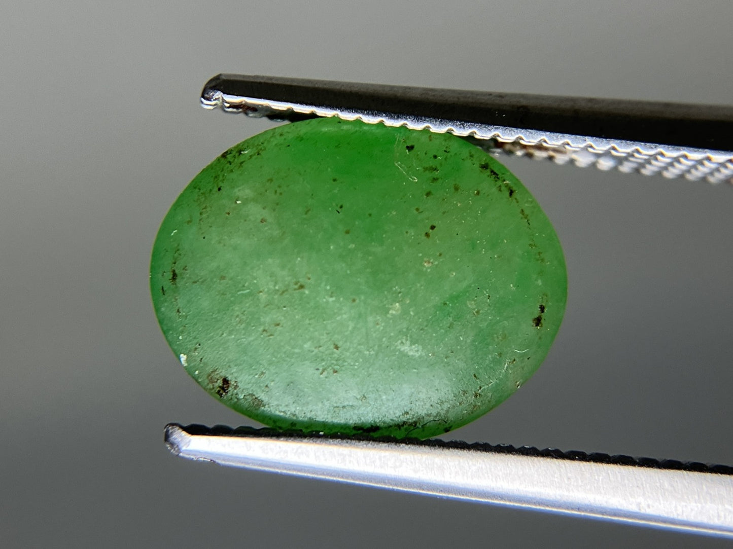 ヒスイ 翡翠 天然 3.471ct 宝石ソーティング付き 10.7㎜×8.4㎜×4.3㎜ 天然 ルース（ 裸石 ） 5226YY