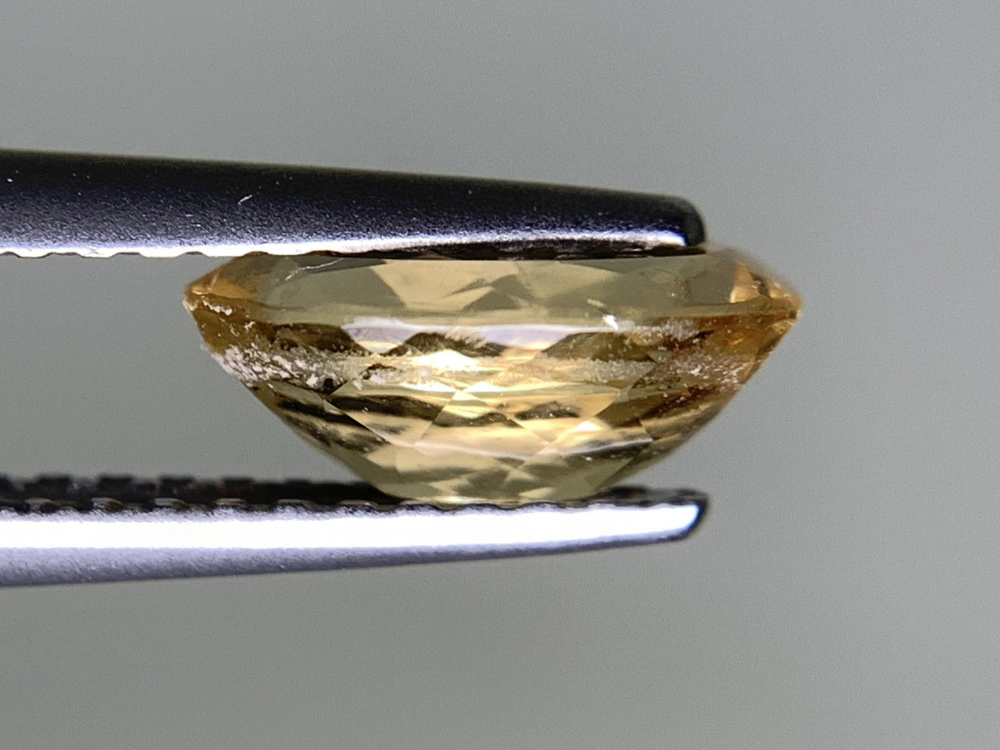 インペリアルトパーズ 天然 1.280ct 宝石ソーティング付き 8.5㎜×5.3㎜×3.5㎜ ルース（ 裸石 ） 5336Y