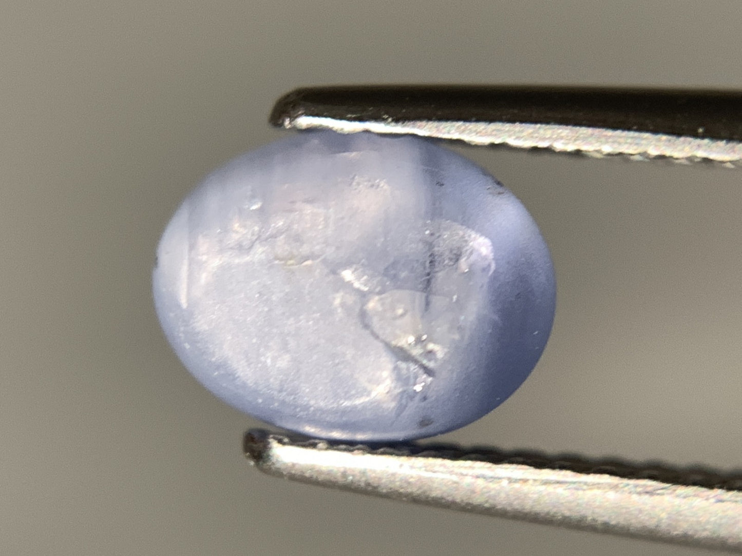スターサファイア 天然 2.527ct 宝石ソーティング付き 8.2㎜×6.2㎜×4.5㎜ ルース（ 裸石 ） 7054Y