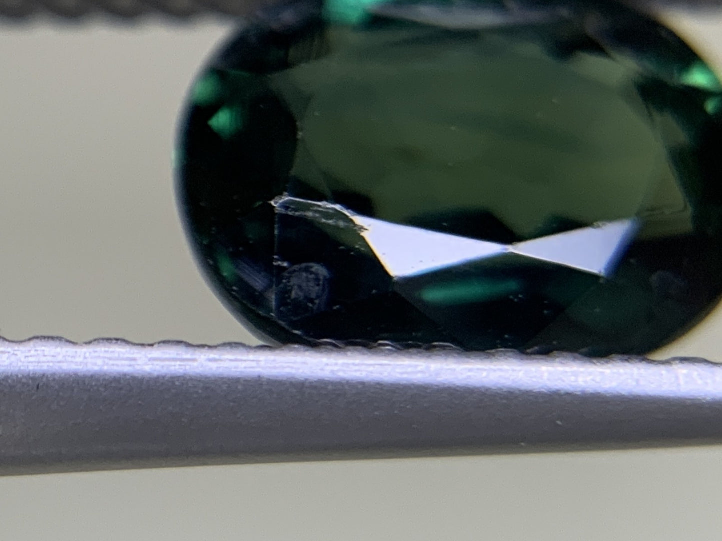 サファイア 2.289ct 宝石ソーティング付き 8.6㎜×6.9㎜×3.9㎜　 ルース（ 裸石 ） 2006Y