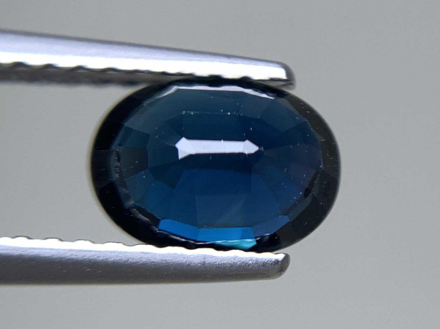 サファイア 天然 1.077ct 宝石ソーティング付き 7.1㎜×5.3㎜×2.8㎜ ルース（ 裸石 ） 8045Y