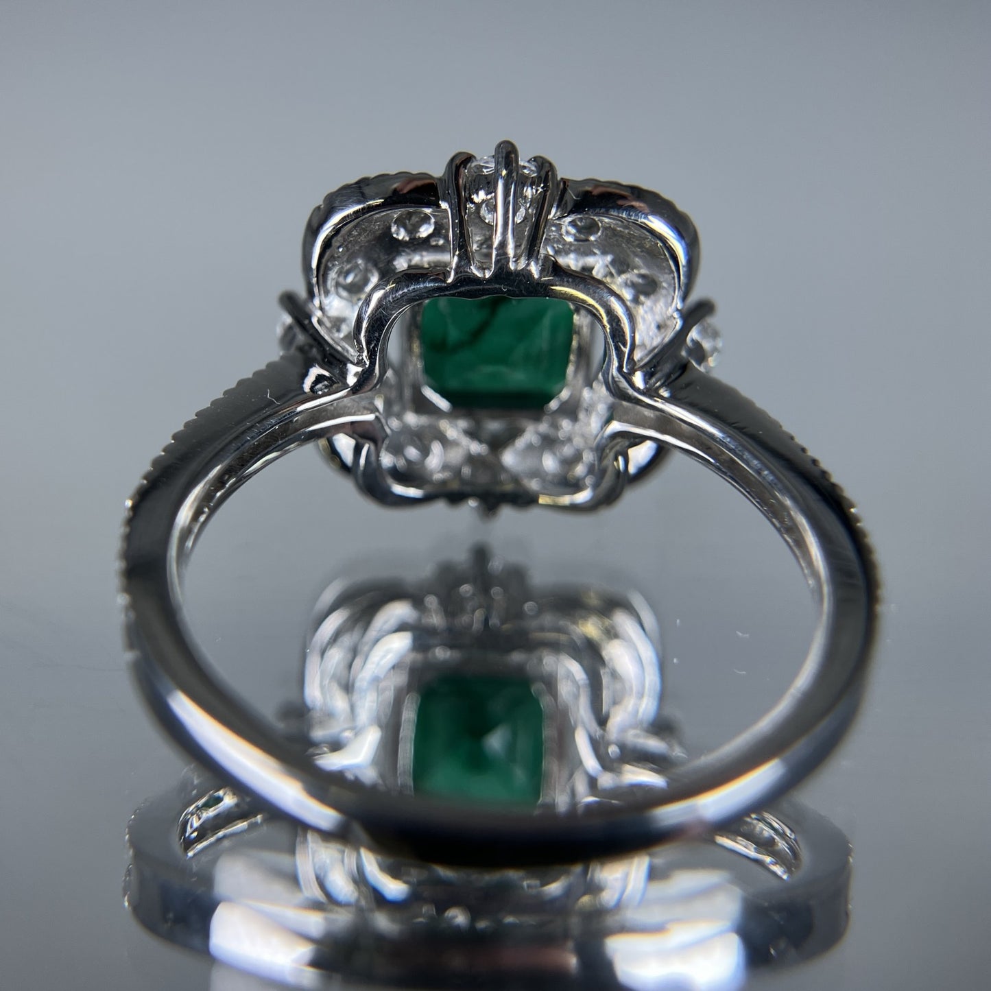 エメラルド 1.21ct Insighficant GRS鑑別書 D0.42ct PT900 5.0g 指輪 （JP11号） サイズ直し無料 7586K