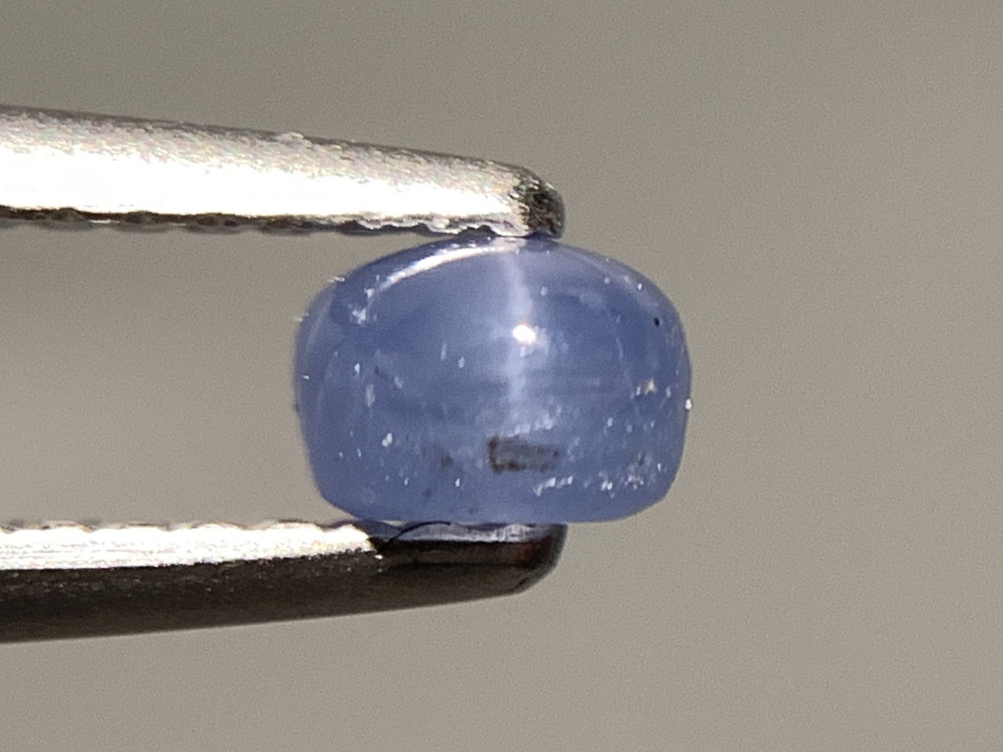 スターサファイア 天然 1.079ct 宝石ソーティング付き 5.8㎜×4.6㎜×3.2㎜ ルース（ 裸石 ） 7092Y