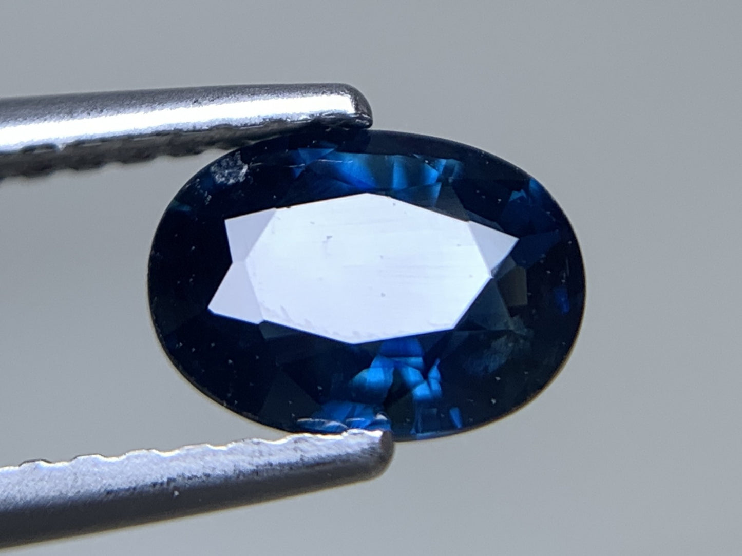 サファイア 天然 1.119ct 宝石ソーティング付き 7.0㎜×5.2㎜×3.1㎜ ルース（ 裸石 ） 6326Y