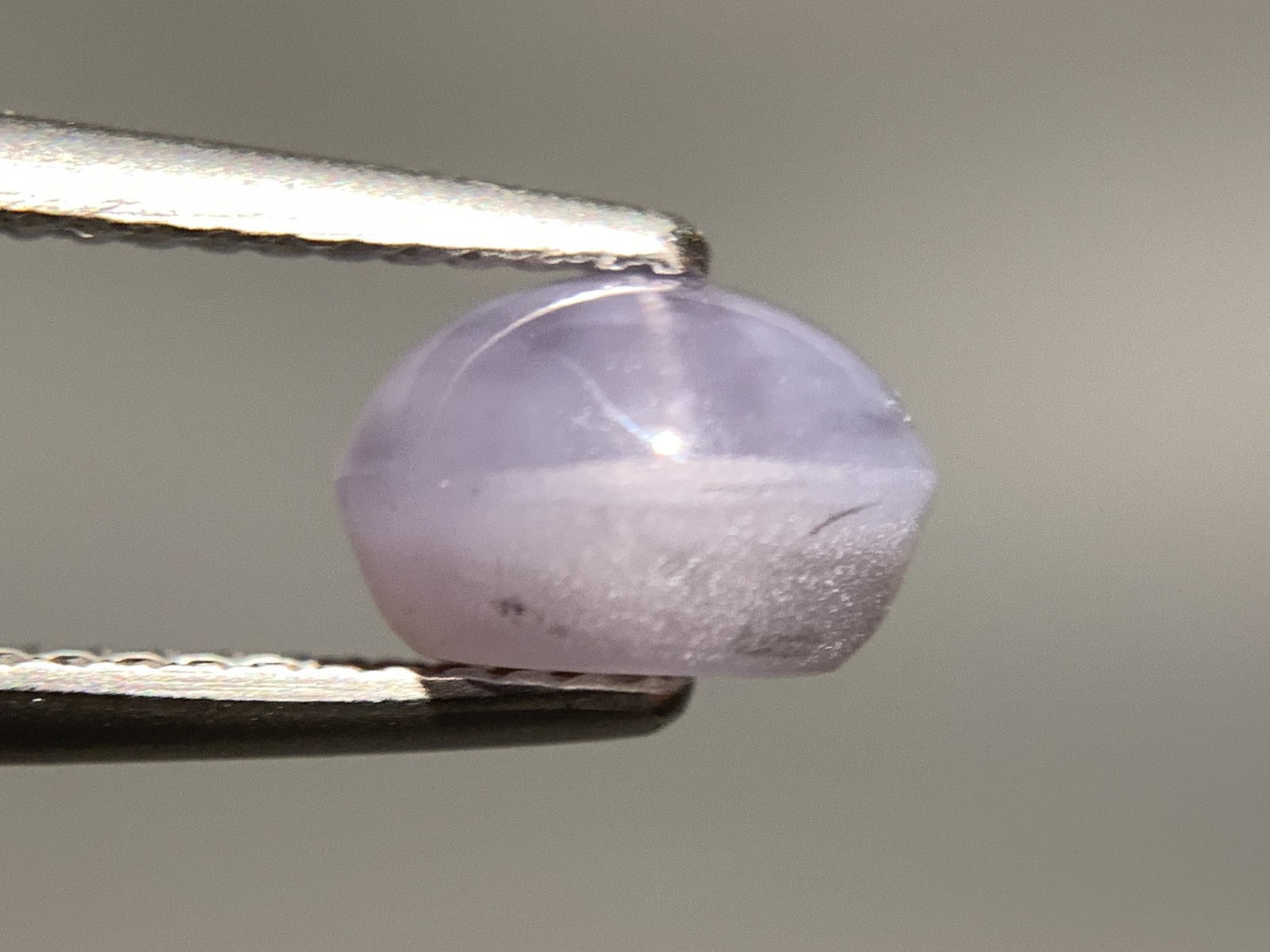 スターサファイア 天然 3.907ct 宝石ソーティング付き 8.4㎜×7.7㎜×5.4㎜ ルース（ 裸石 ） 7093Y