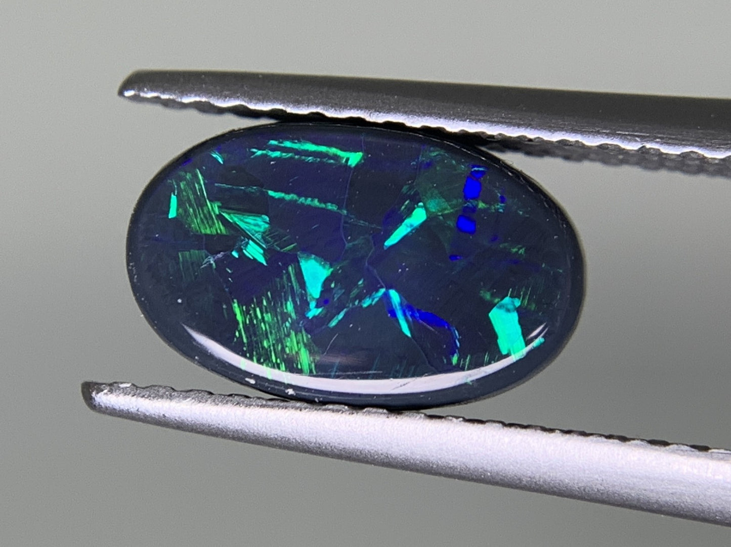 ブラックオパール 1.419ct 宝石ソーティング付き  10.0㎜×6.3㎜×3.3㎜  ルース（ 裸石 ） 3177Y