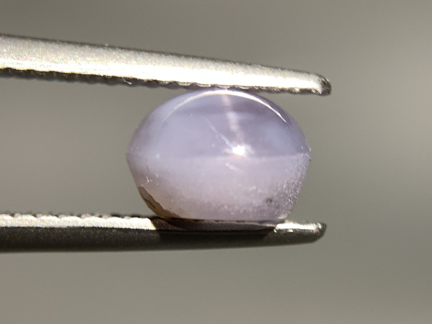 スターサファイア 天然 3.907ct 宝石ソーティング付き 8.4㎜×7.7㎜×5.4㎜ ルース（ 裸石 ） 7093Y