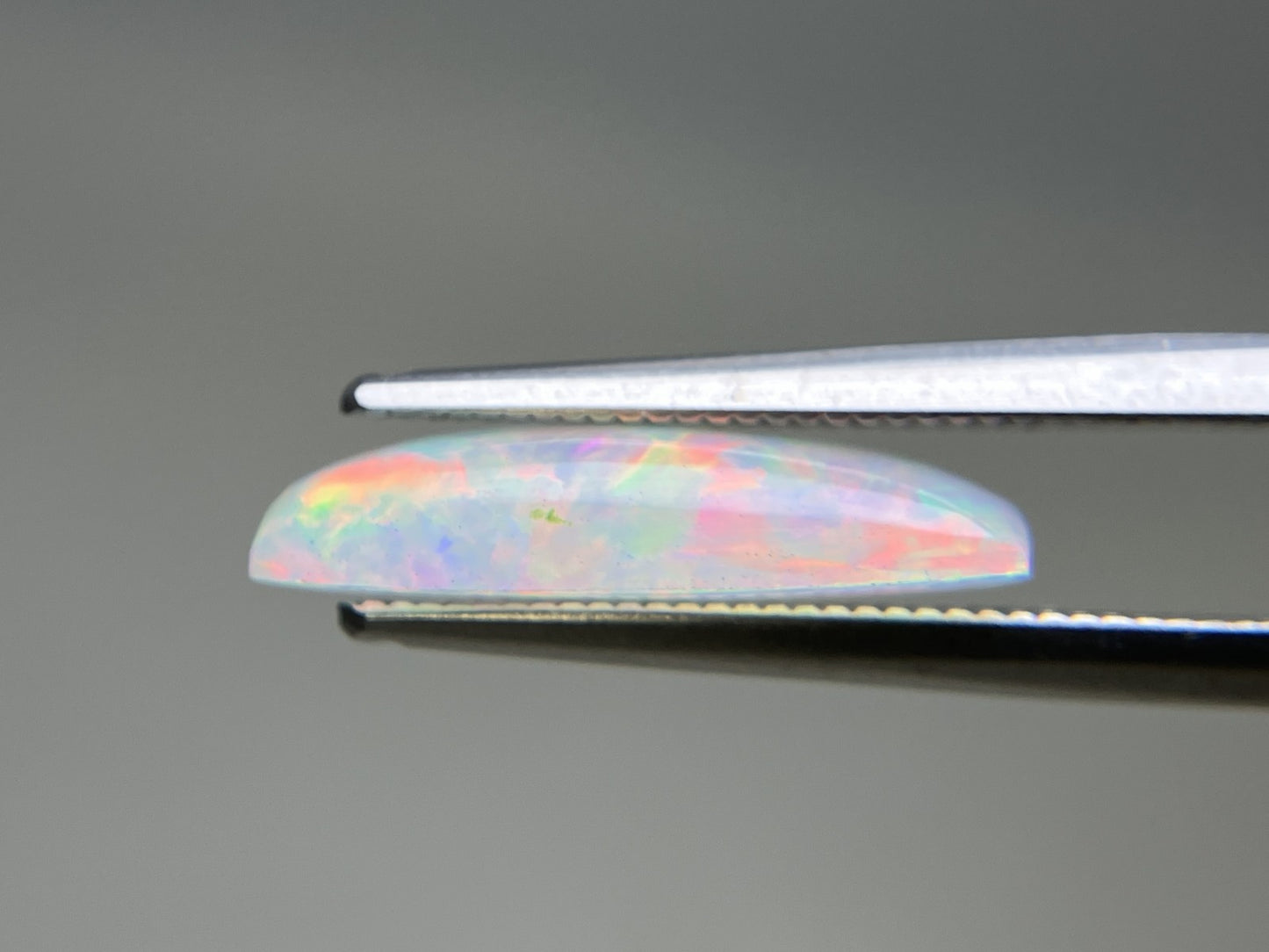 オパール 天然 2.605ct 宝石ソーティング付き 15.9㎜×6.8㎜×3.6㎜ 天然 ルース（ 裸石 ） 5160YY