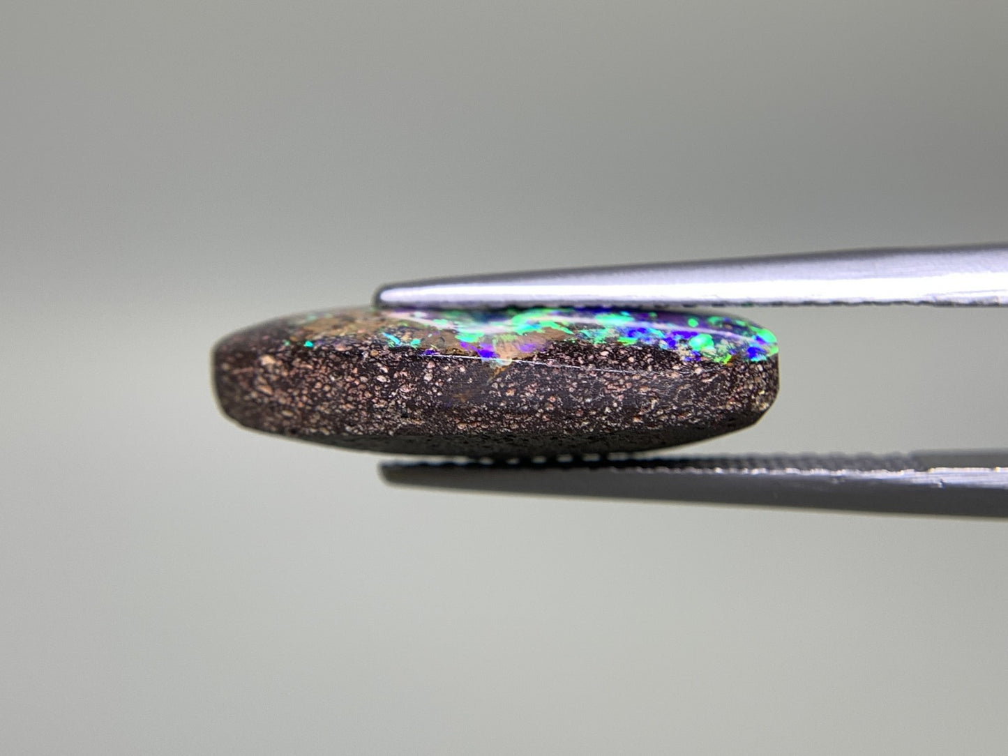 ボルダーオパール 天然  7.336ct  宝石ソーティング付き  17.1㎜×11.0㎜×4.9㎜  ルース（ 裸石 ）  5484Y