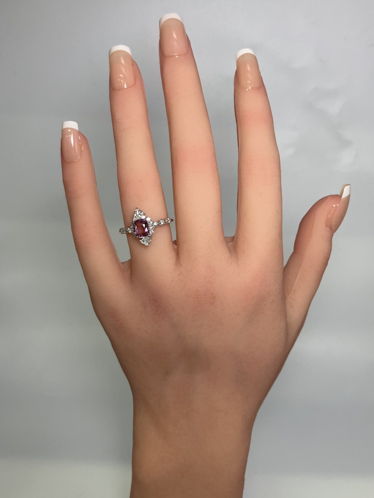 サファイア 1.05ct パパラチャ Padparadscha 非加熱 No heat AIGS鑑別書 D0.31ct PT900 4.3g 指輪 （JP13号） サイズ直し無料 8572K