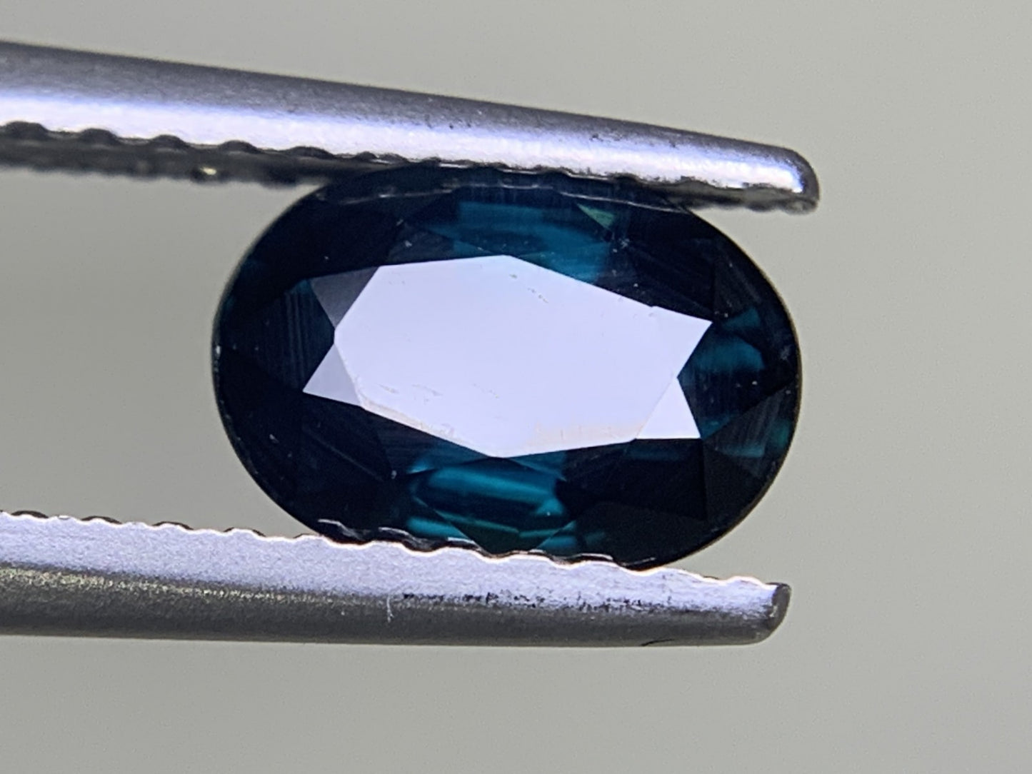 サファイア 1.398ct  宝石ソーティング付き  7.1㎜×5.2㎜×3.9㎜　  ルース（ 裸石 ） 2170Y