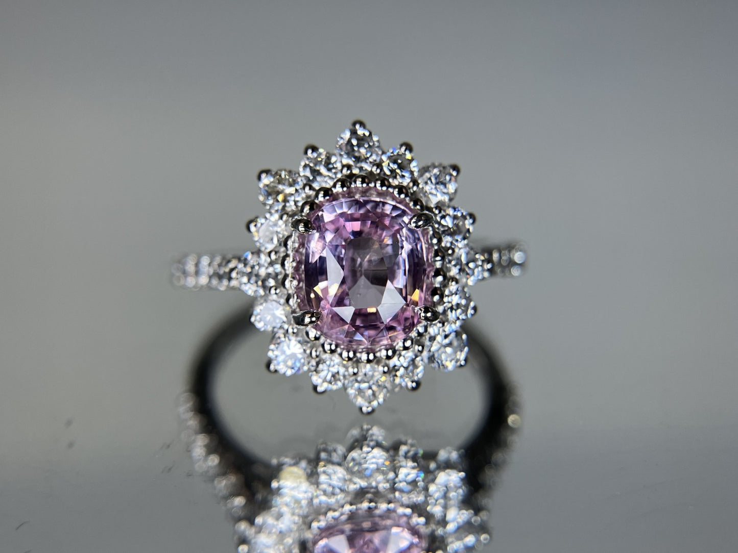 サファイア 1.57ct パパラチャ Padparadscha 非加熱 No heat AIGS鑑別書 D0.68ct PT900 4.9g 指輪 （JP10号） サイズ直し無料 8582K