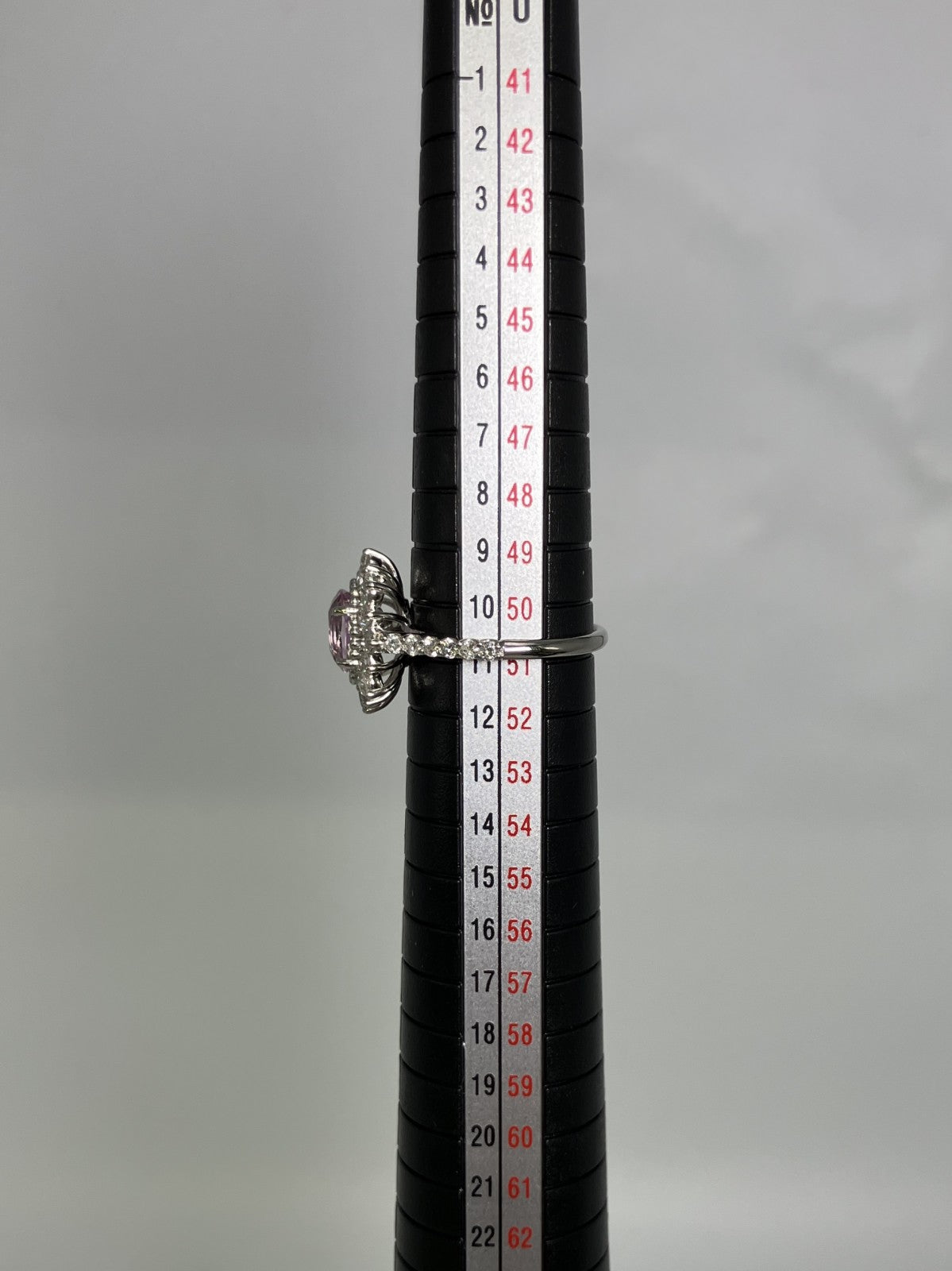サファイア 1.57ct パパラチャ Padparadscha 非加熱 No heat AIGS鑑別書 D0.68ct PT900 4.9g 指輪 （JP10号） サイズ直し無料 8582K