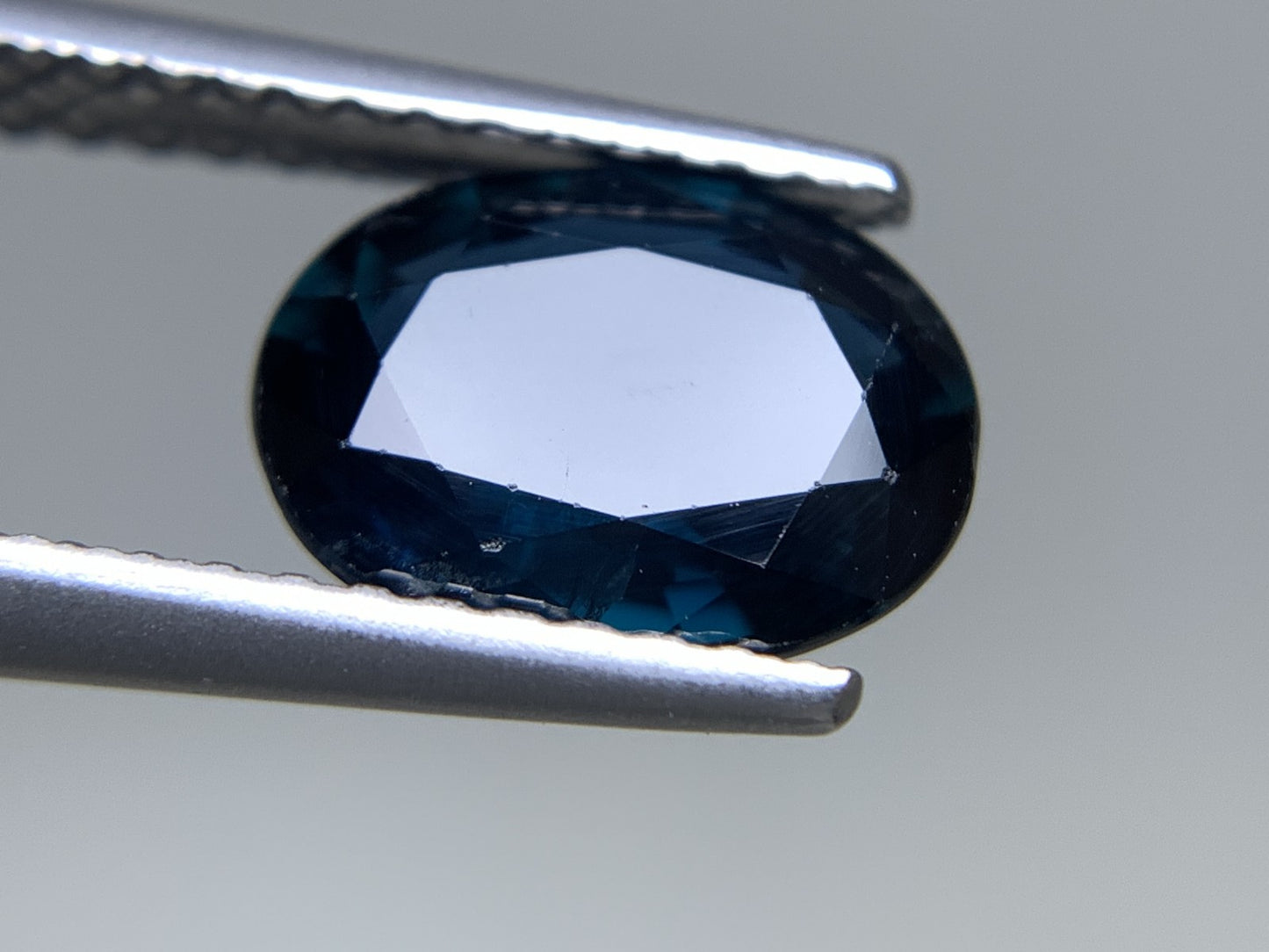 サファイア 天然 1.848ct 宝石ソーティング付き 8.7㎜×6.7㎜×3.3㎜ ルース（ 裸石 ） 8038Y