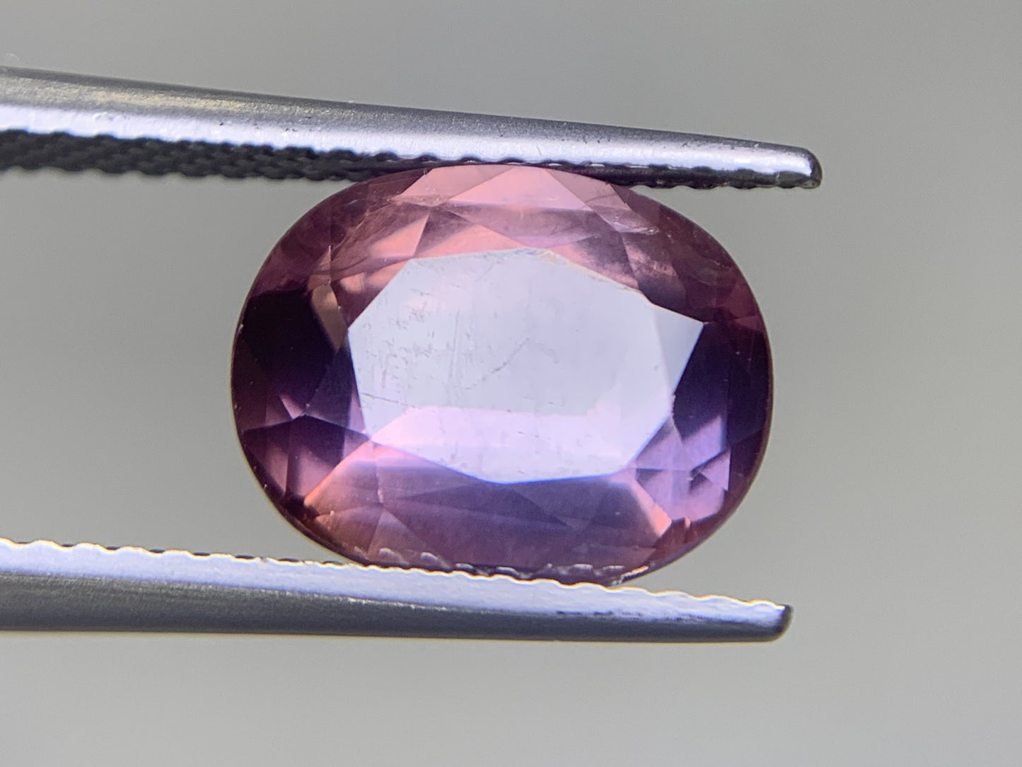 サファイア 4.858ct  宝石ソーティング付き  11.0㎜×9.0㎜×5.5㎜　  ルース（ 裸石 ） 1753Y