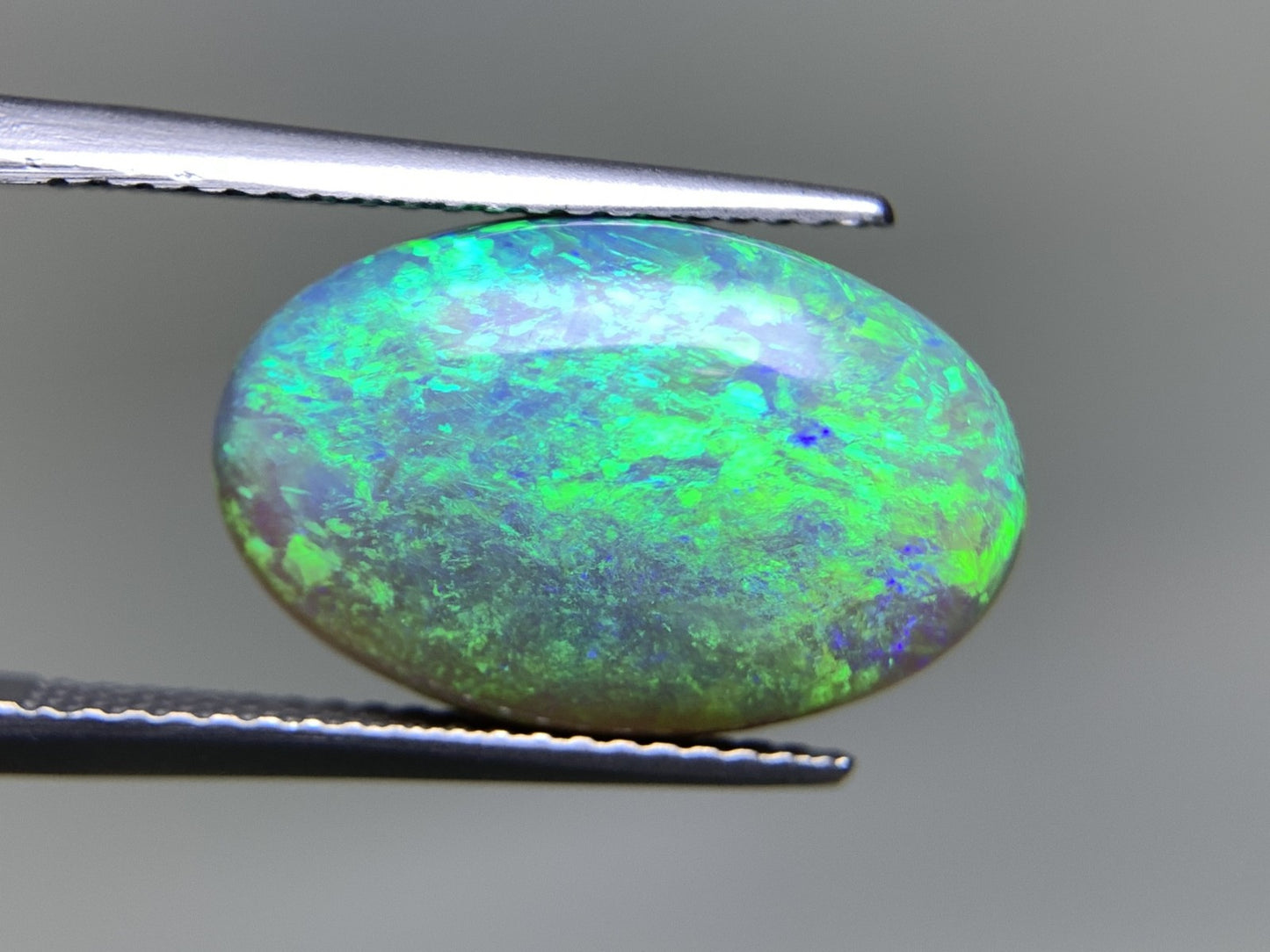 ブラックオパール 天然  6.053ct  宝石ソーティング付き  16.5㎜×10.7㎜×5.5㎜  ルース（ 裸石 ）  5471Y