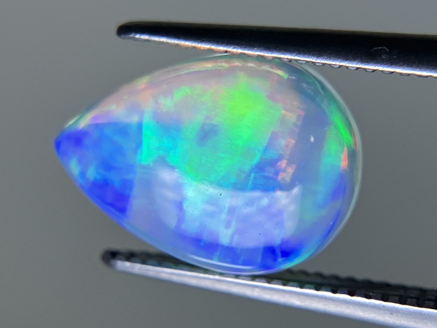 オパール 1.893ct 宝石ソーティング付き  11.3㎜×8.1㎜×3.8㎜  ルース（ 裸石 ） 3591YY