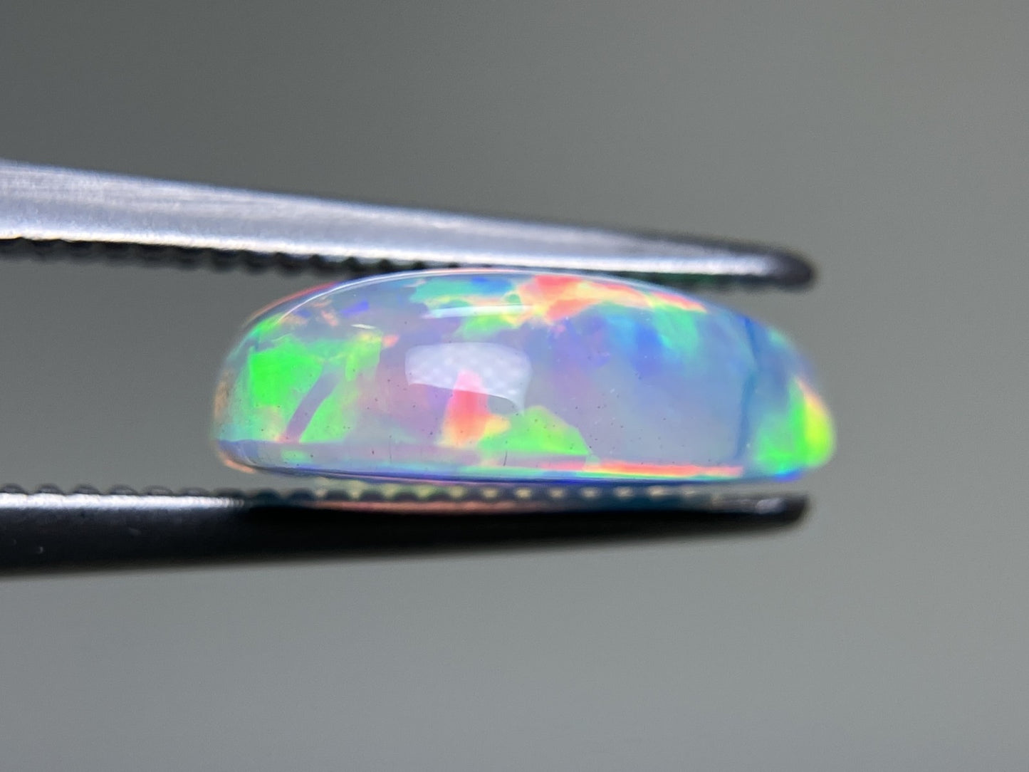 オパール 1.893ct 宝石ソーティング付き  11.3㎜×8.1㎜×3.8㎜  ルース（ 裸石 ） 3591YY