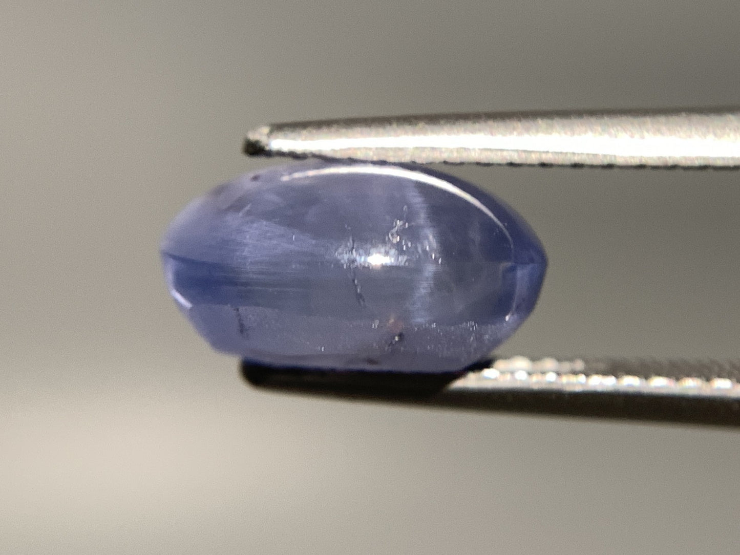 スターサファイア 天然 6.143ct 宝石ソーティング付き 11.0㎜×8.7㎜×5.8㎜ ルース（ 裸石 ） 7115Y