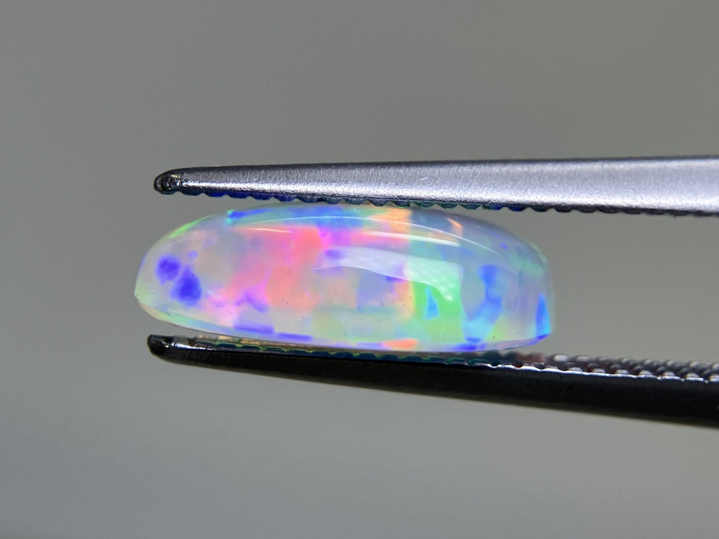 オパール 1.893ct 宝石ソーティング付き  11.3㎜×8.1㎜×3.8㎜  ルース（ 裸石 ） 3591YY