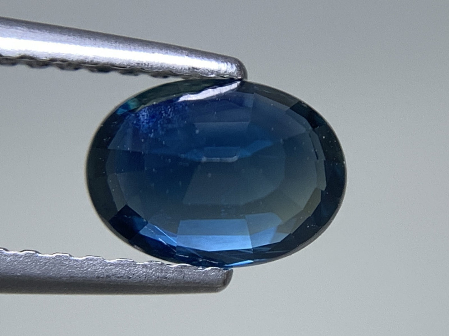 サファイア 天然 1.246ct 宝石ソーティング付き 7.1㎜×5.2㎜×3.6㎜ ルース（ 裸石 ） 7688Y