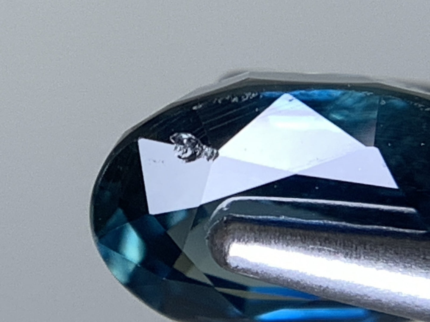 サファイア 天然 1.246ct 宝石ソーティング付き 7.1㎜×5.2㎜×3.6㎜ ルース（ 裸石 ） 7688Y