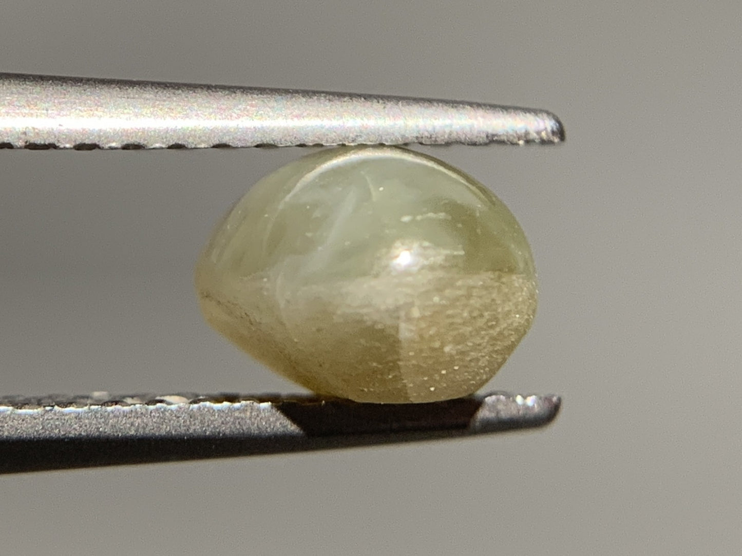 クリソベリルキャッツアイ 天然 2.134ct 宝石ソーティング付き 6.5㎜×6.8㎜×4.9㎜ ルース（ 裸石 ） 6313Y