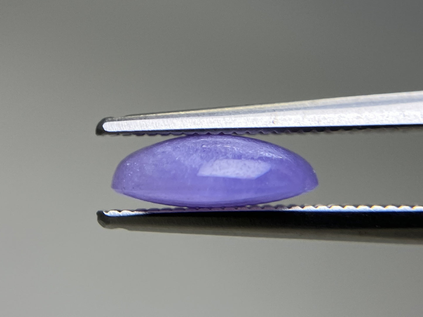 ヒスイ 翡翠  天然  2.317ct  宝石ソーティング付き  9.7㎜×7.8㎜×3.2㎜   天然 ルース（ 裸石 ） 5217YY