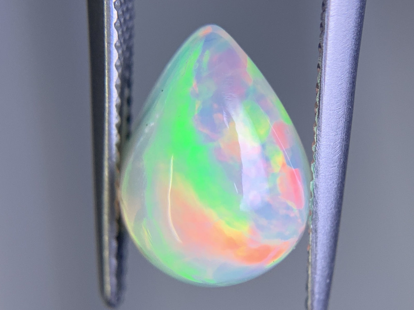 オパール 2.527ct 宝石ソーティング付き  11.6㎜×8.7㎜×5.4㎜  ルース（ 裸石 ） 3791Y